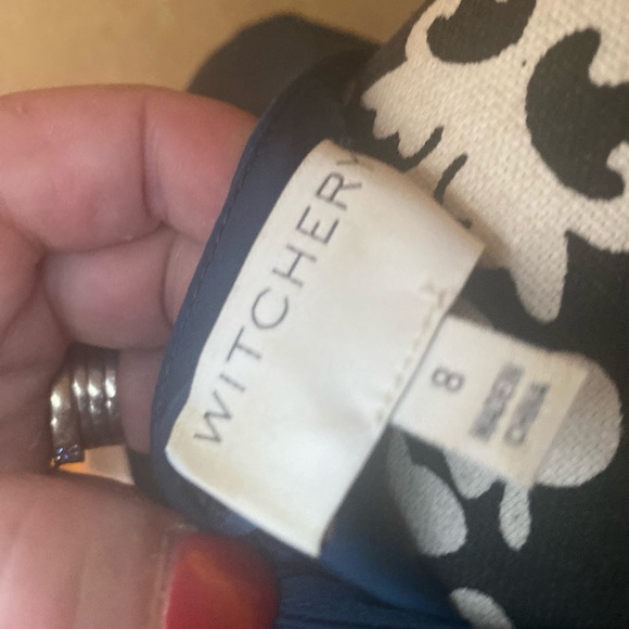 Witchery dress in satin. Size 8. - Picture 2 of 6